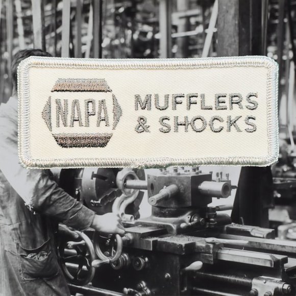 NAPA Mufflers & Shocks - 1990's Vintage Embroidered Patch - Picture 3 of 5